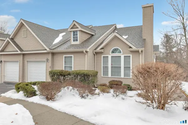 25 Hamden Hills Drive #72, Hamden, CT 06518