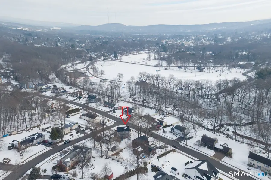 29 Skyline Drive, Plainville, CT 06062 - #3