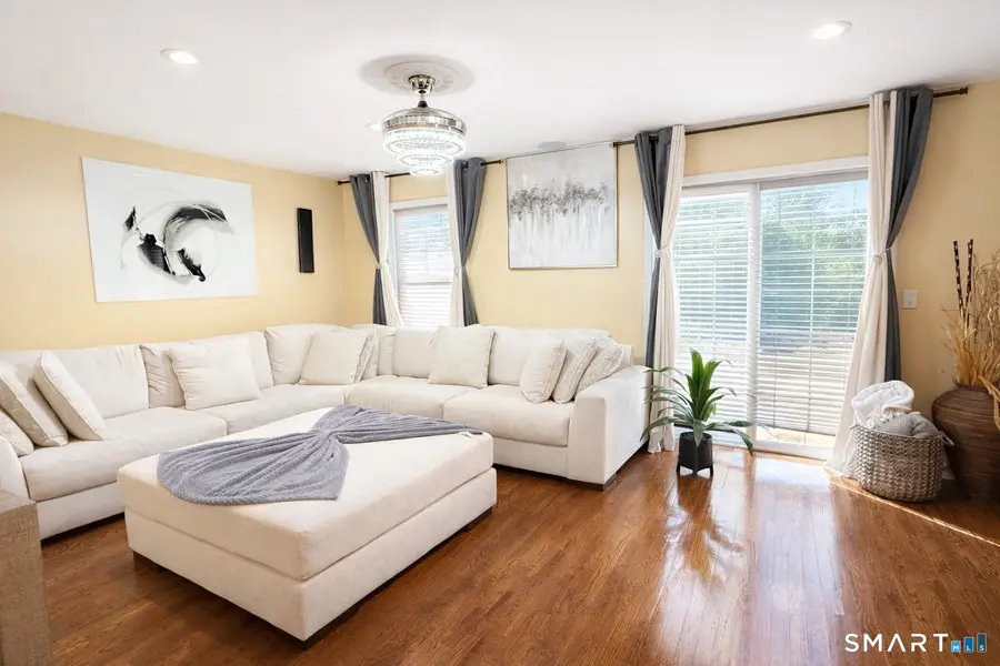 800 Seaview Avenue #760-4, Bridgeport, CT 06607 - #3