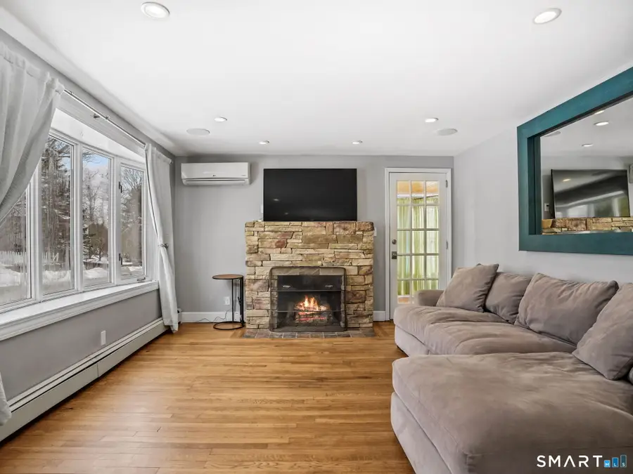 19 Olive Street, Waterford, CT 06385 - #3