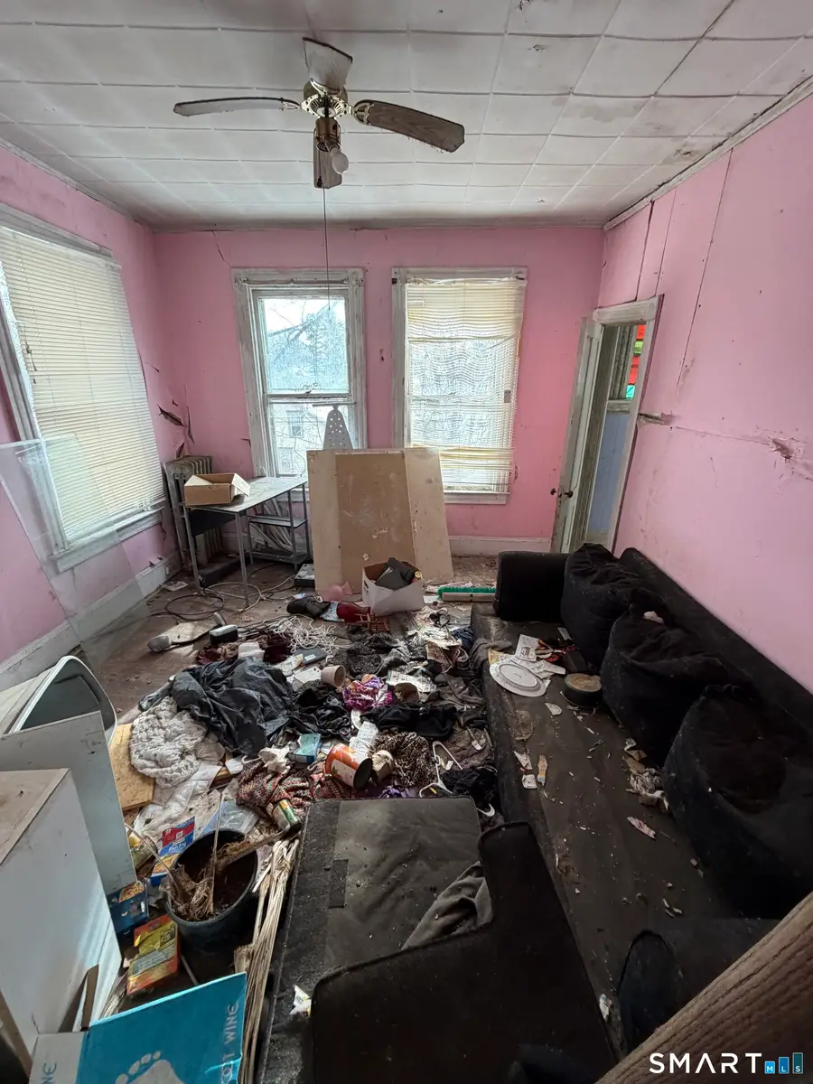 83 Maple Street, Norwich, CT 06360 - #3