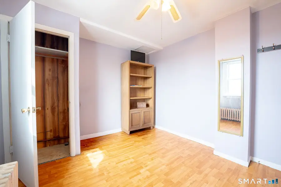 360 Saunders Avenue, Bridgeport, CT 06606 - #3