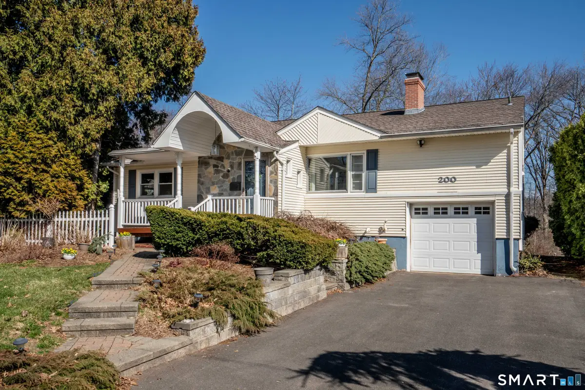 200 Mohegan Drive, West Hartford, CT 06117 - #1