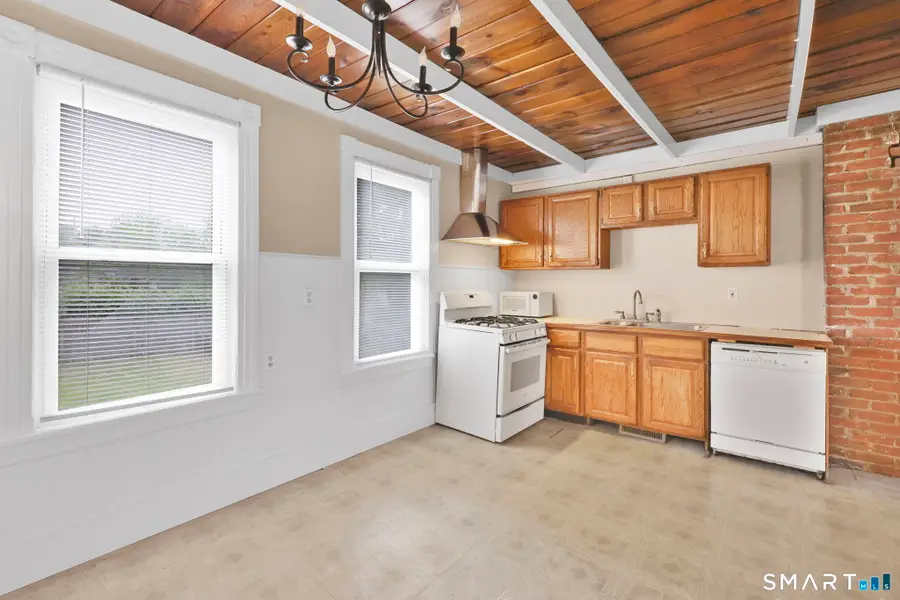 24 Thompson Court, Enfield, CT 06082 - #2