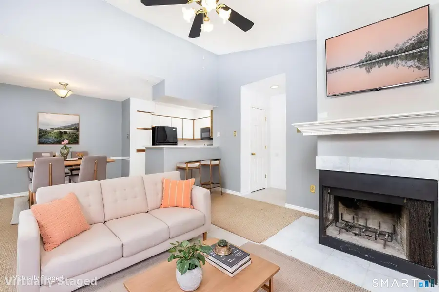 31 High Street #APT 4304, East Hartford, CT 06118 - #3