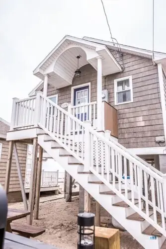 127 Shore Road, Clinton, CT 06413