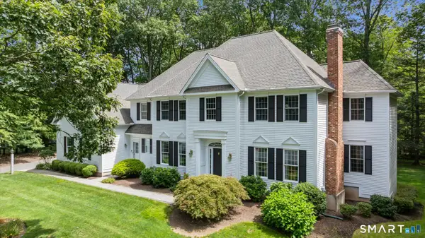 7 School House Lane, Simsbury, CT 06070