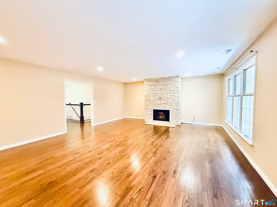 73 Bank Street, New Canaan, CT 06840 - #3