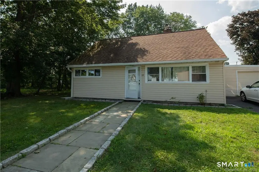 69 Seaver Circle, Bridgeport, CT 06606 - #1