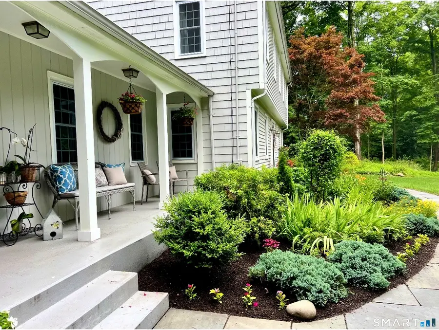 11 Bishop Drive, Woodbridge, CT 06525 - #3