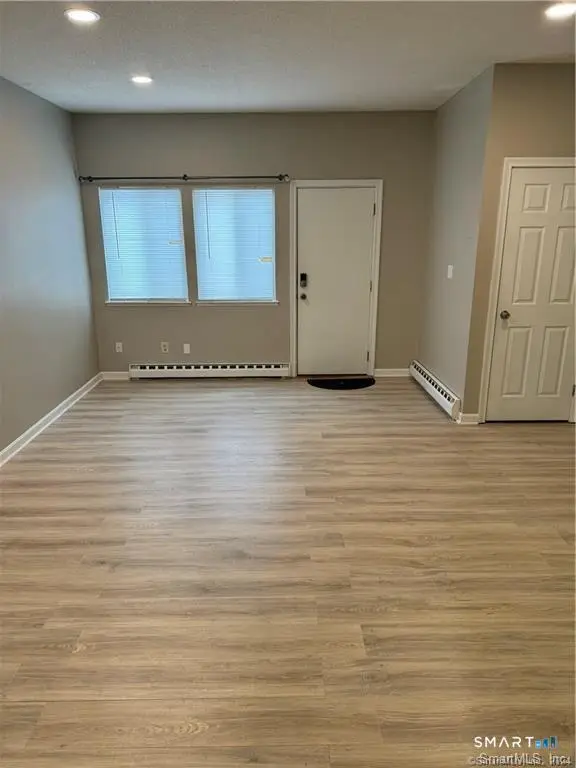 422 Emmett Street #APT E, Bristol, CT 06010 - #3