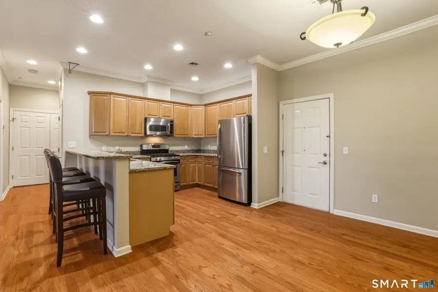 1 King Philip Drive #301, West Hartford, CT 06117 - #2