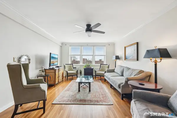 4 Putnam Hill #4F, Greenwich, CT 06830