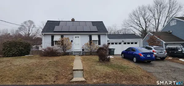 74 Hollywood Avenue, Bridgeport, CT 06606