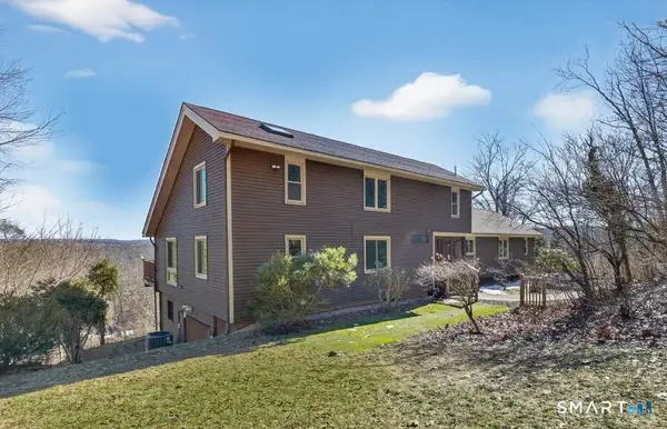 1450 Mount Carmel Avenue, Hamden, CT 06518