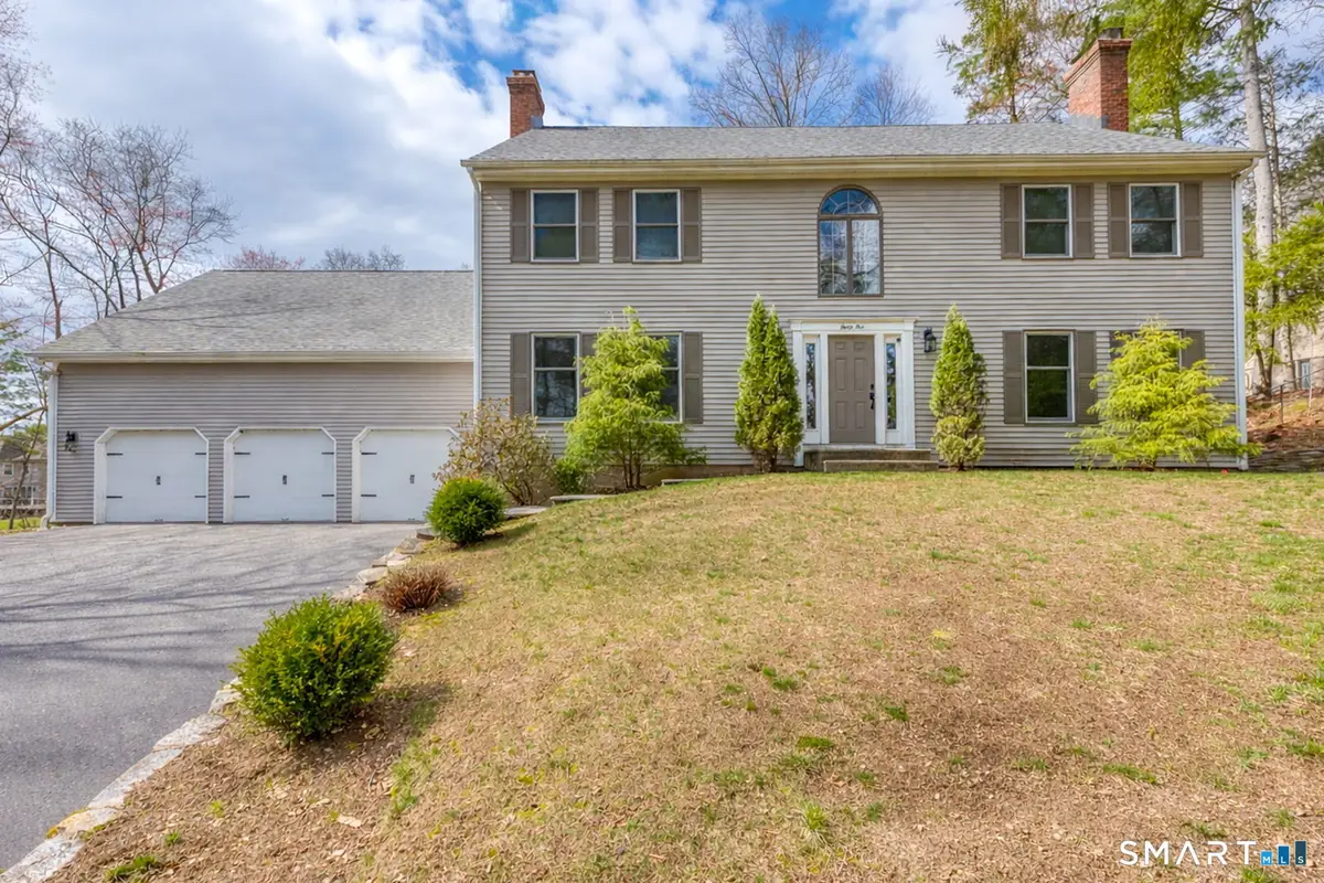 35 High Gate Drive, Avon, CT 06001 - #1
