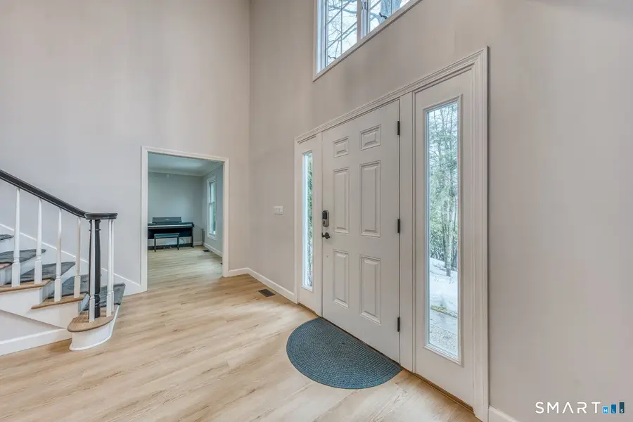 35 High Gate Drive, Avon, CT 06001 - #3