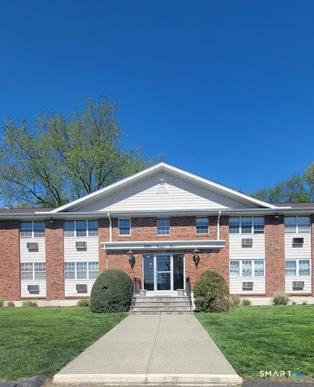 1000 Knapps Highway #14, Fairfield, CT 06825 - #1