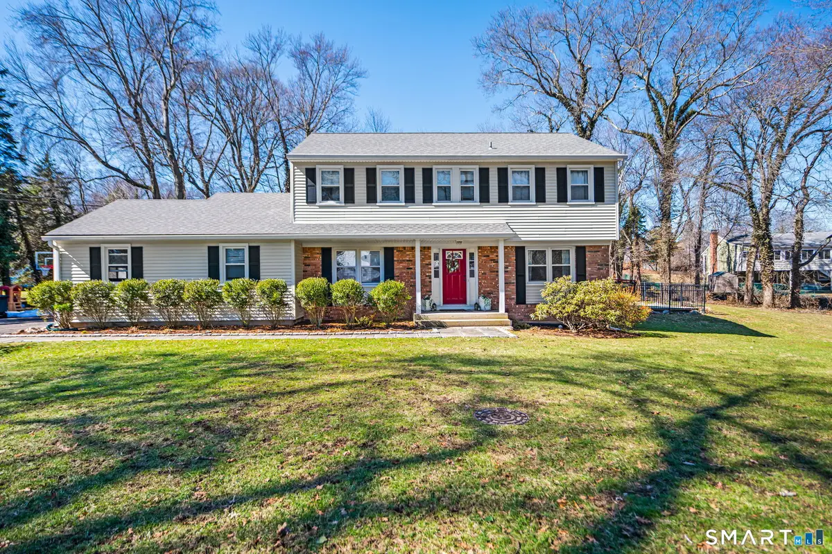 19 Oriole Drive, Norwalk, CT 06851 - #1