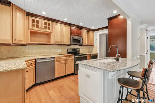 78 Heritage Village #B, Southbury, CT 06488