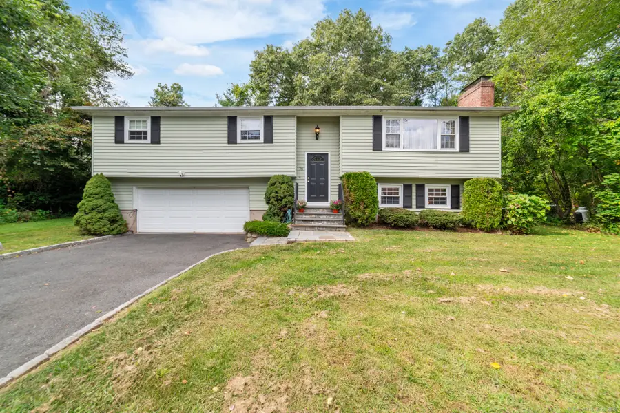 38 East Ridge Drive, Middlebury, CT 06762 - #2