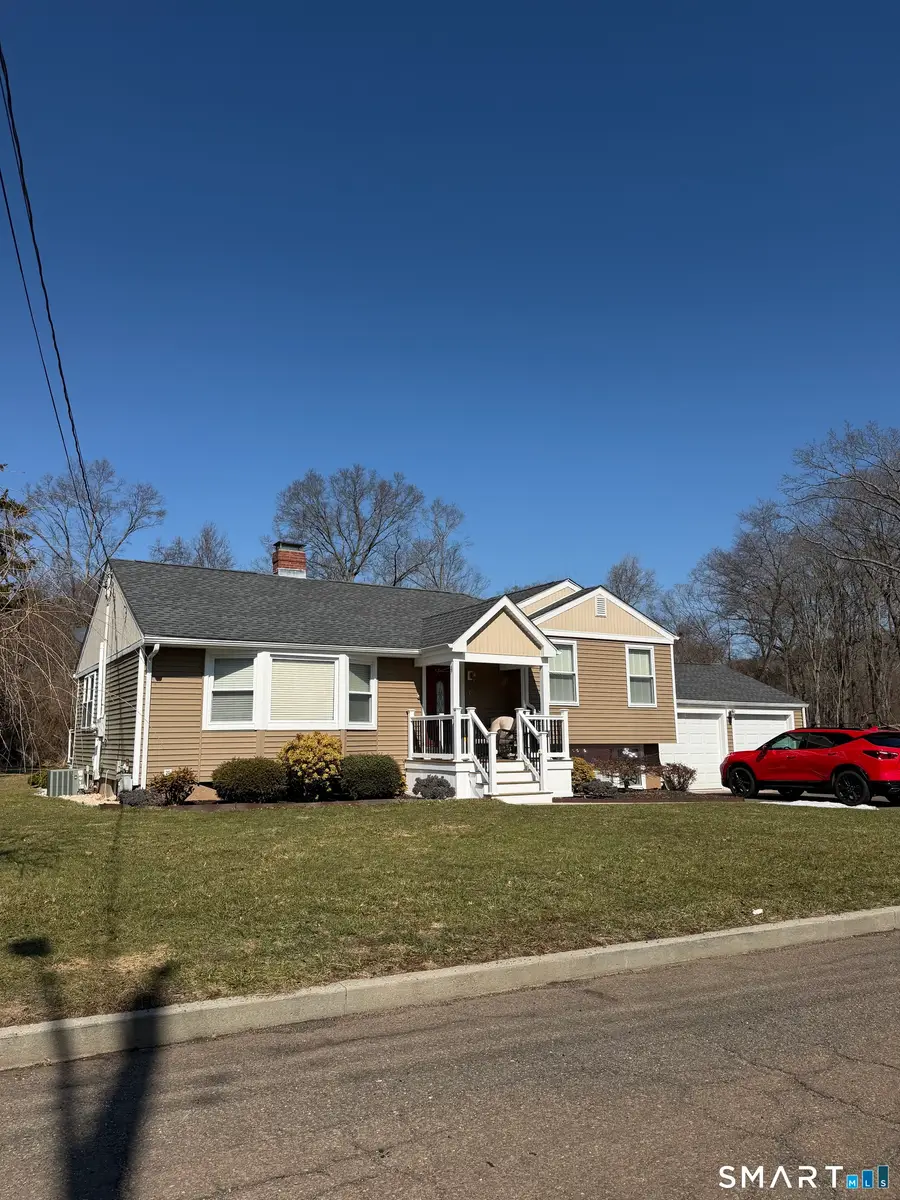 19 Gloria Place, East Haven, CT 06512 - #2