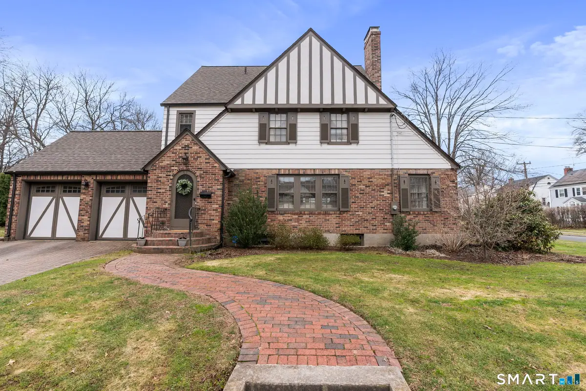 97 Middlebrook Road, West Hartford, CT 06119 - #1