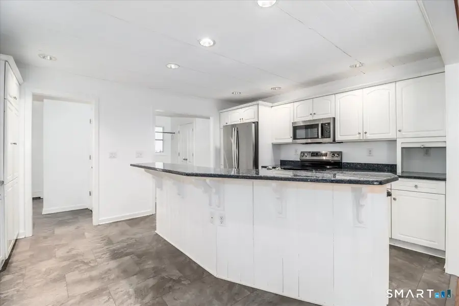 8 Pebble Lane, New Milford, CT 06776 - #3