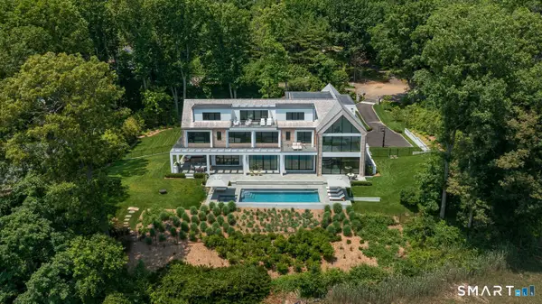 19 Beachside Common, Westport, CT 06880