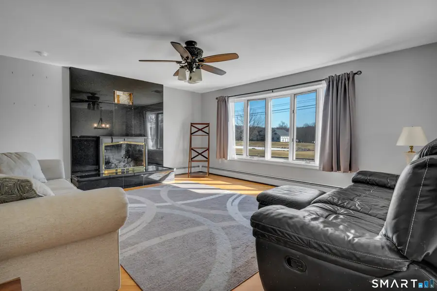 130 North Hill Road, North Haven, CT 06473 - #3