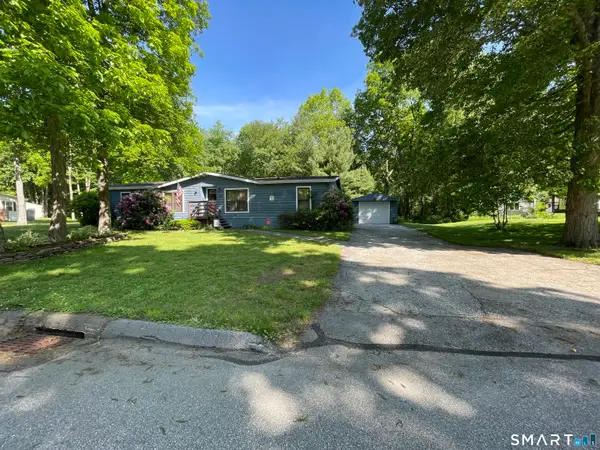 65 Colchester Commons, Colchester, CT 06415