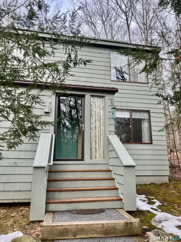 373 Trailsend Drive, Torrington, CT 06790