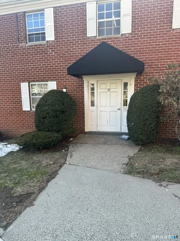 50 Greenhouse Road #33D, Bridgeport, CT 06606