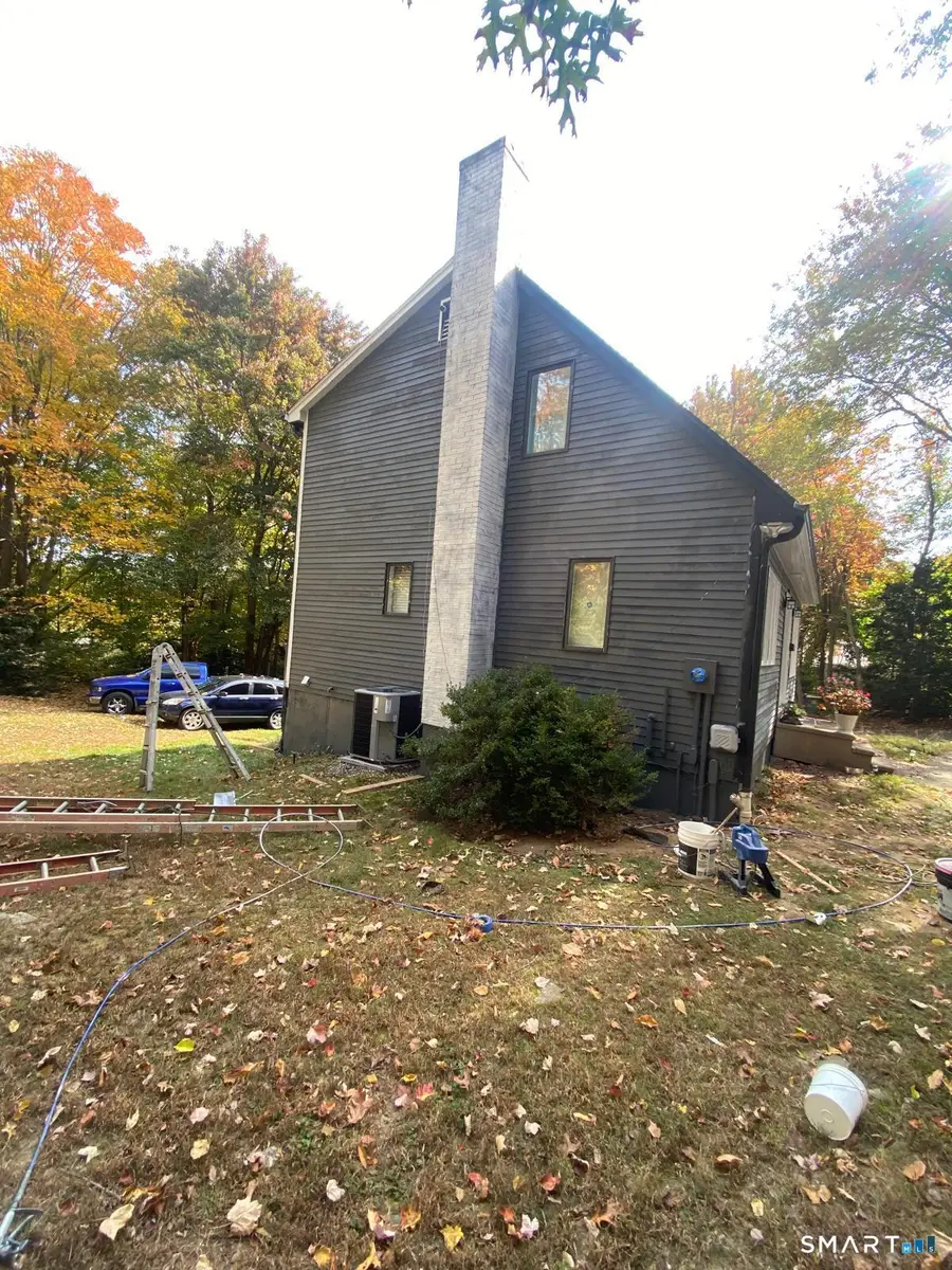 54 Highlawn Street, Waterbury, CT 06705 - #3