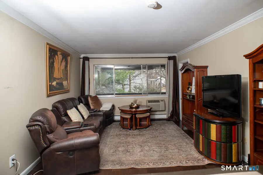 333 Vincellette Street #8, Bridgeport, CT 06606 - #3