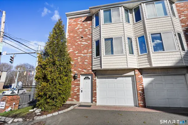 1611 Washington Boulevard #APT 1, Stamford, CT 06902