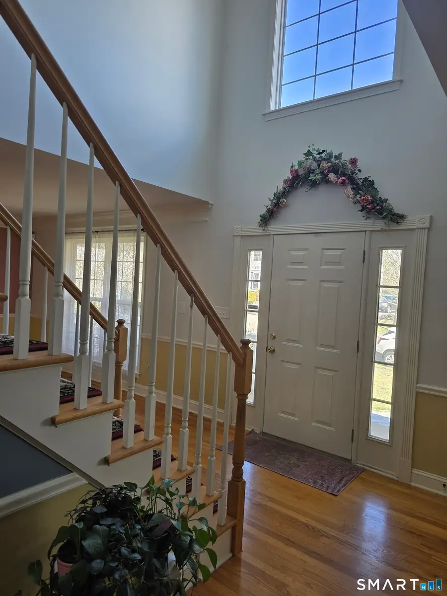 30 Commodore Hull Drive, Derby, CT 06418 - #3