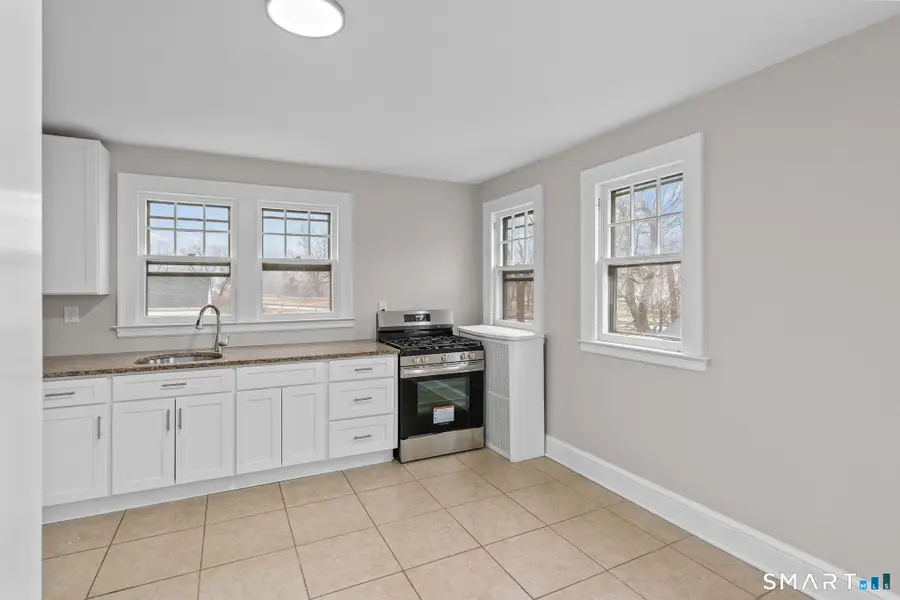 219-221 Jordan Lane, Wethersfield, CT 06109 - #2