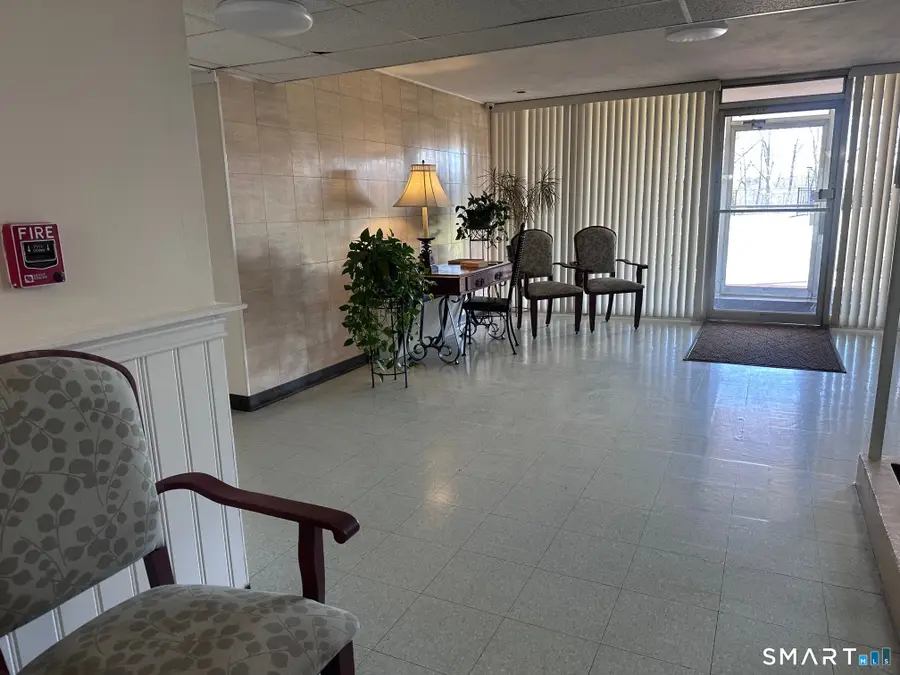 70 Grove Hill Street #APT 2G, New Britain, CT 06052 - #3