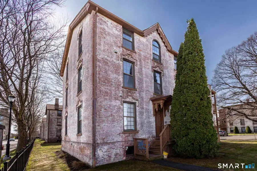 101 Huyshope Avenue #APT 1C, Hartford, CT 06106 - #2