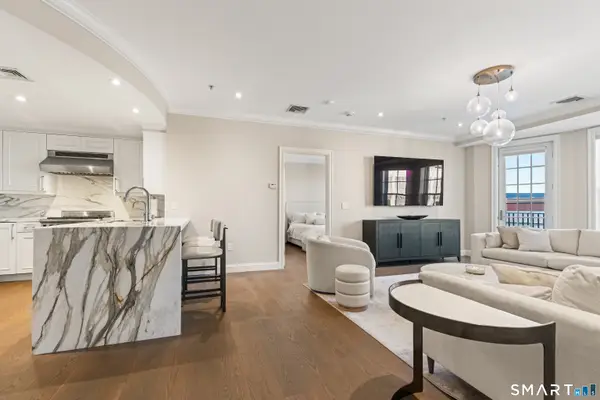 85 Memorial Road #APT 411, West Hartford, CT 06107