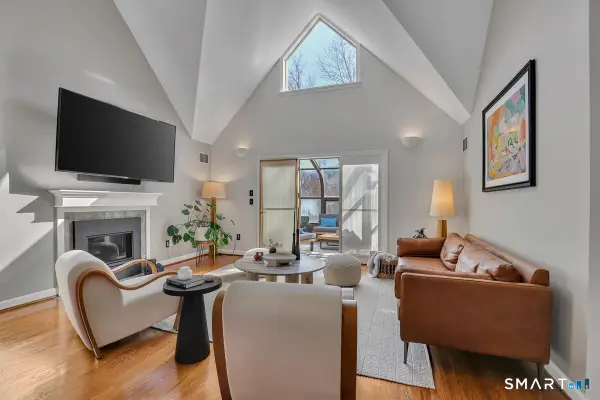 41 Timberwood Road #41, West Hartford, CT 06117