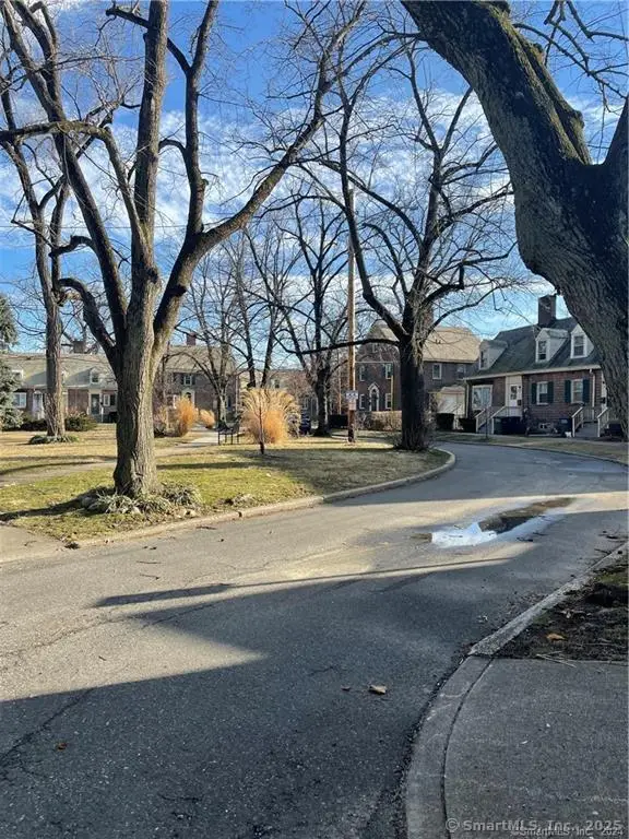 419 Iranistan Avenue, Bridgeport, CT 06604 - #3