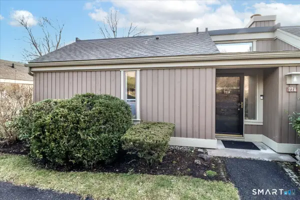 22 Heritage Circle #A, Southbury, CT 06488