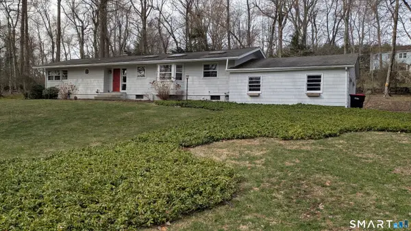 19 Cricklewood Lane, Norwalk, CT 06851