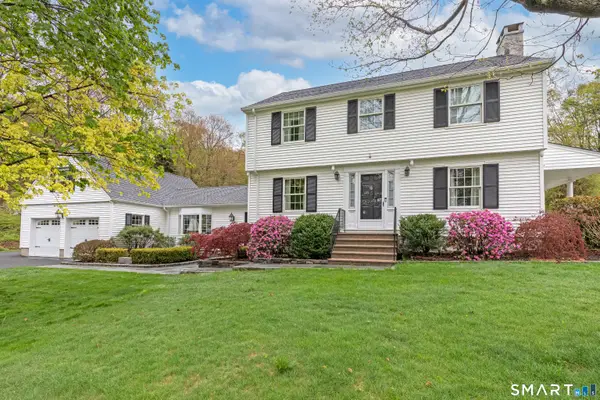 15 Central Road, Middlebury, CT 06762