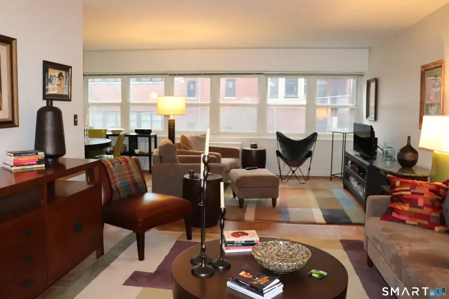 31 Woodland Street #1J, Hartford, CT 06111 - #2