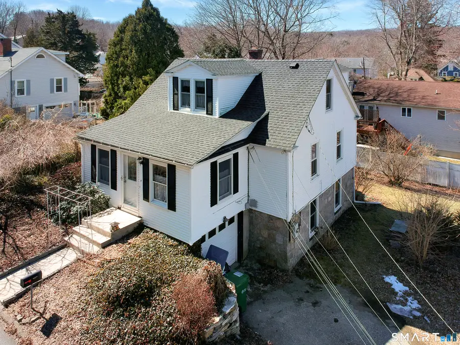 6 John Avenue, Quaker Hill, CT 06375 - #2