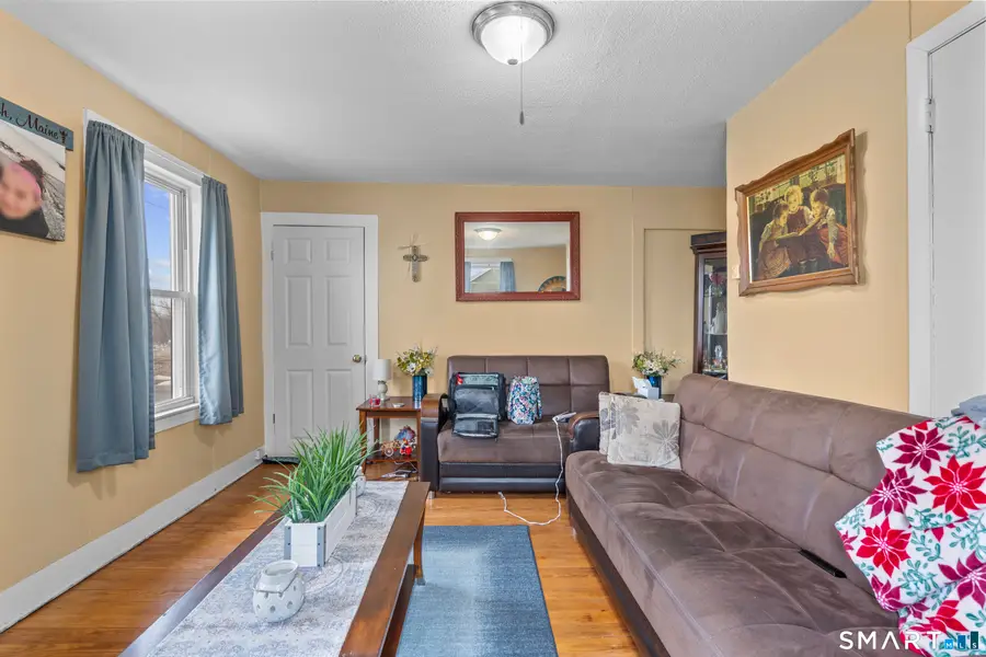 148 Pleasant Street, Enfield, CT 06082 - #3