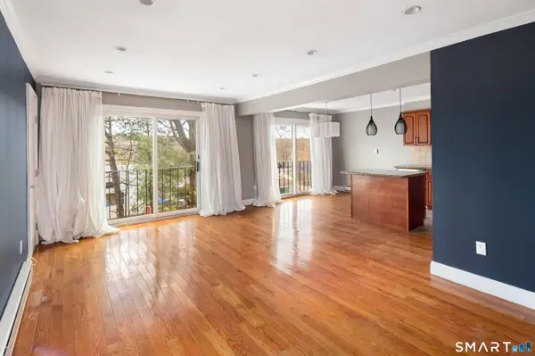 201 Highview Avenue #C2, Stamford, CT 06907